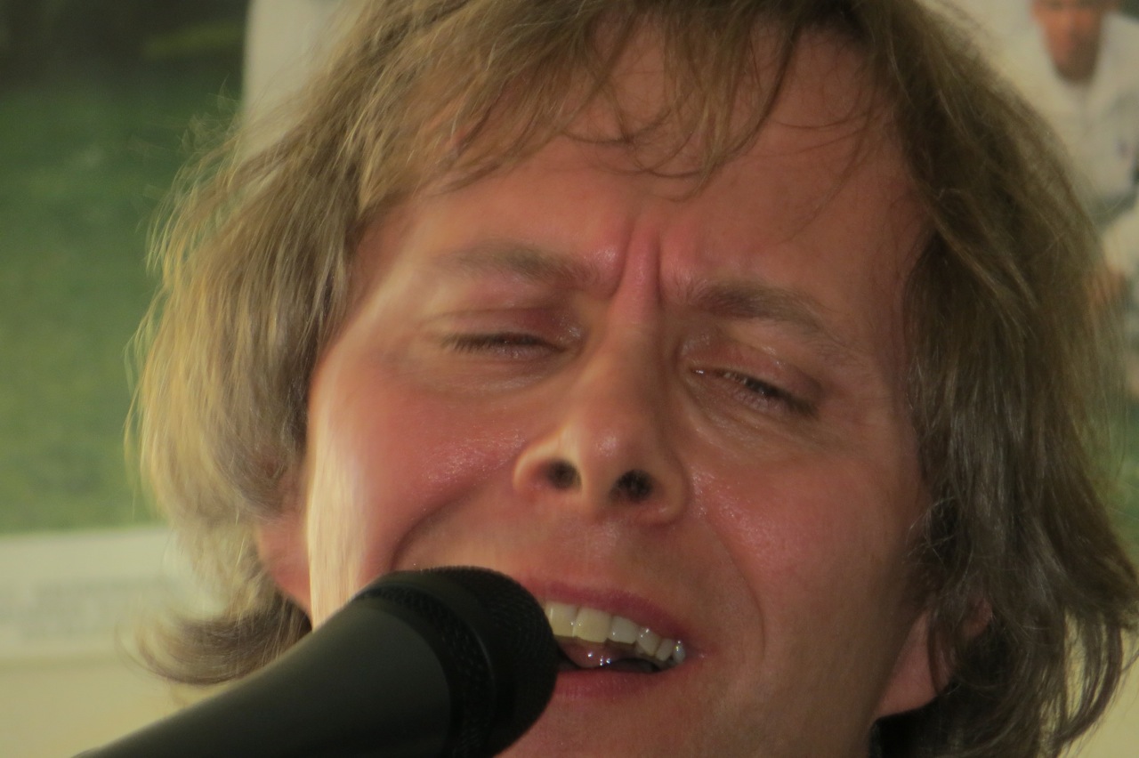 Jean-Marc Wanner au chant